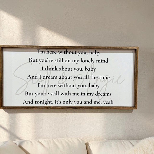 Wood Signs & Home Decor